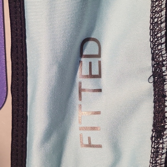 DANKSIN WOMEN'S FITTED BLACK ANKLE LENGTH WORK OUT PANTS. LARGE - Picture 4 of 5